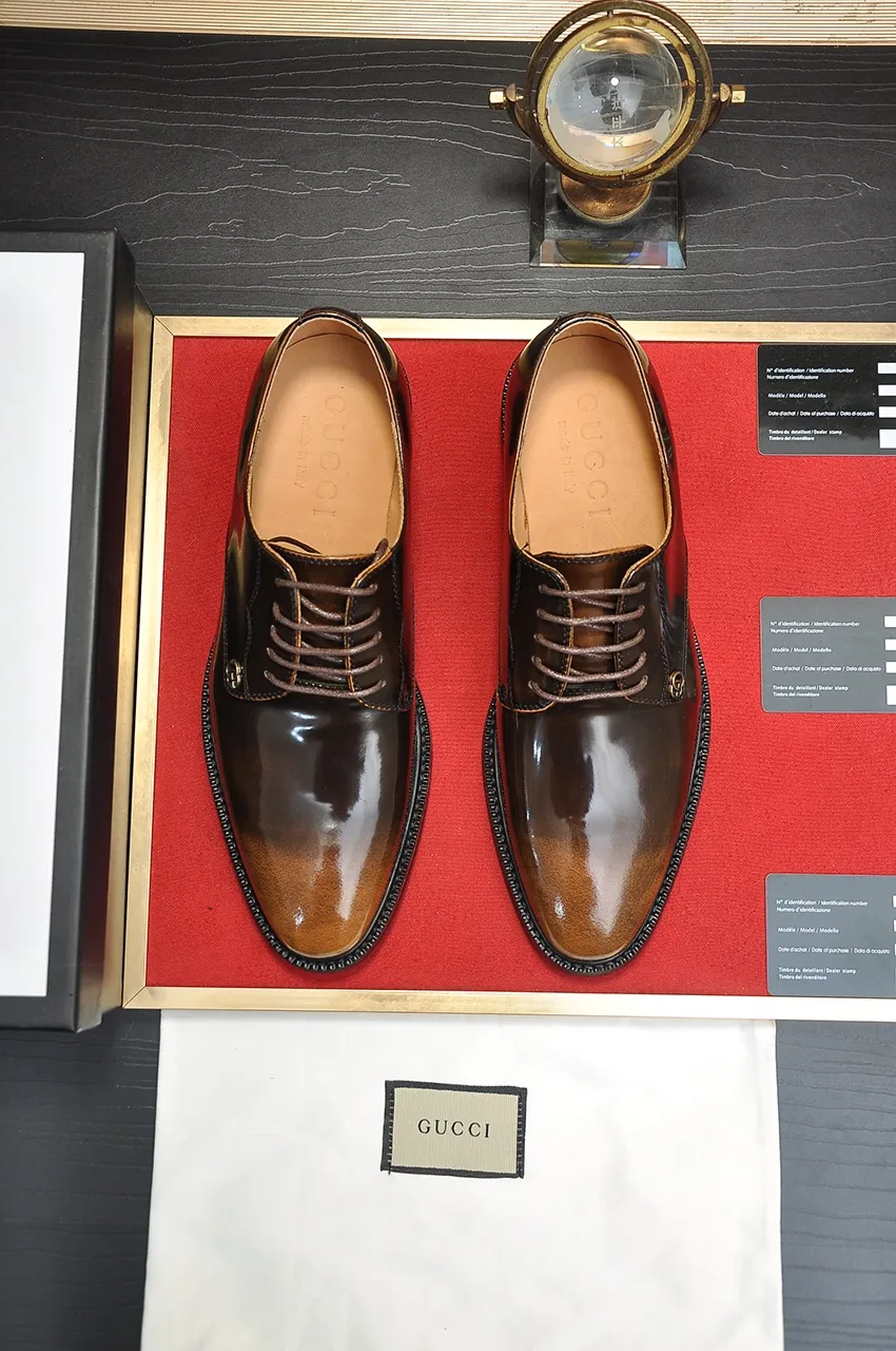 Men's shoes💰500💶Italy's top luxury men's shoe giant (GUCCI) (Gucci) (full cowhide lining) new arrival🍃Original European style🔰 Pleasant to the eye😍In order to make the shoes more durable and non-deformable🌀The production continues to follow traditional methods but there is still no lack of innovation💪Choose original sheepskin for the leather♻️ Smooth and natural And extra bright ⭐Made of imported cowhide, the first choice of rich people 38-45 (45 customized)